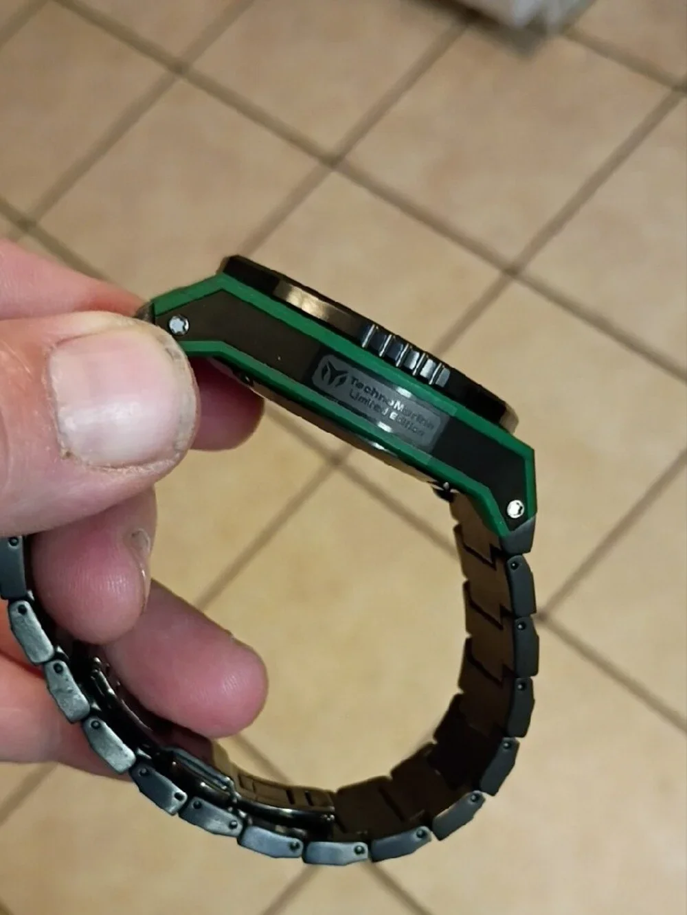 Technomarine Carbon Nautic Green Carbon Fiber Black Bezel In Band 45 Mm